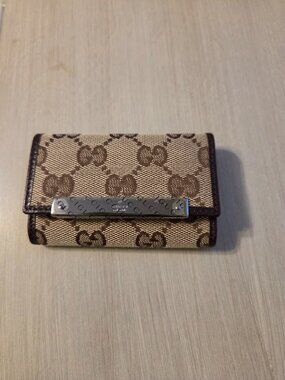 Gucci key holder